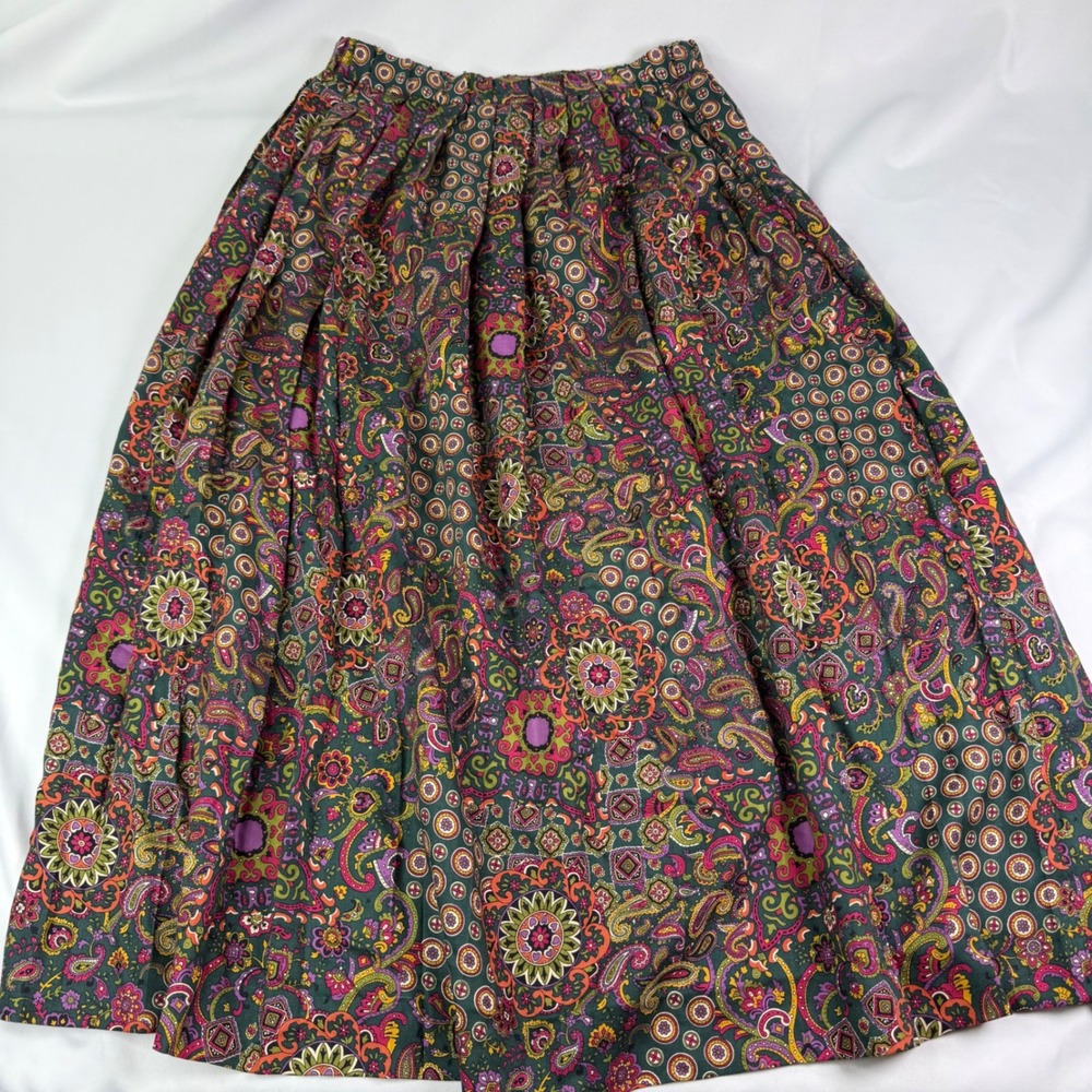 Susan Bristol Vintage Paisley Midi Skirt Green Rayon Pleated Made in USA Size 6